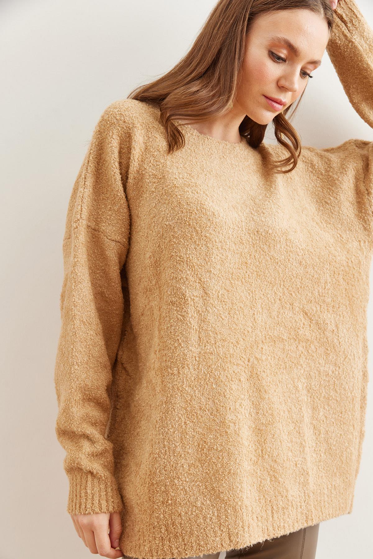 Bisiklet Yaka Yumuşak Dokulu Oversize Triko Kazak Camel