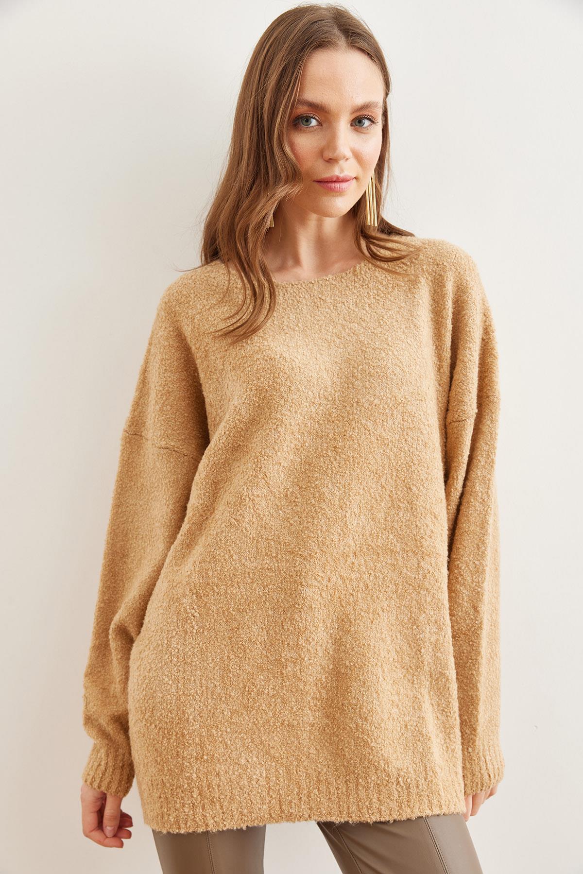Bisiklet Yaka Yumuşak Dokulu Oversize Triko Kazak Camel