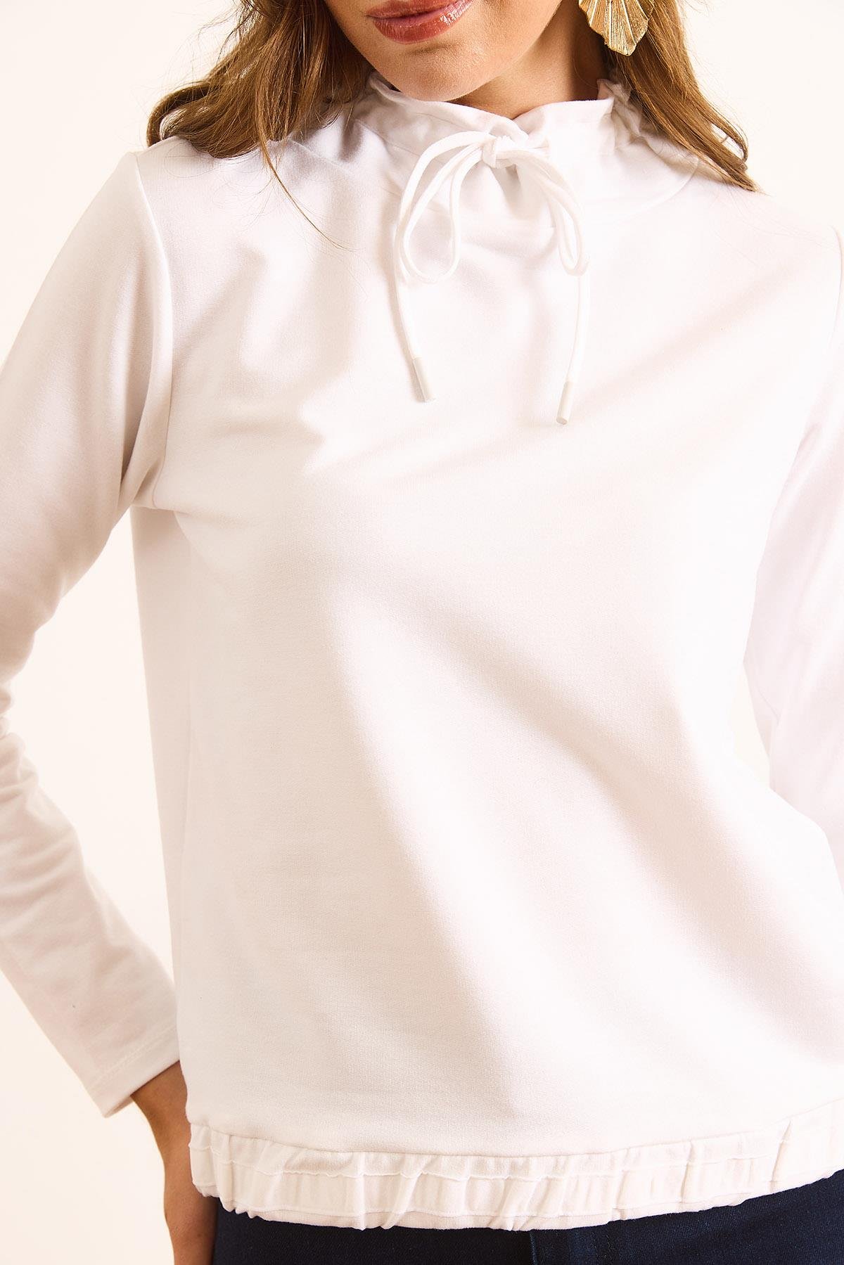 Boğazlı Bağcık Detaylı Yumuşak Dokulu 2 İp Sweatshirt Beyaz
