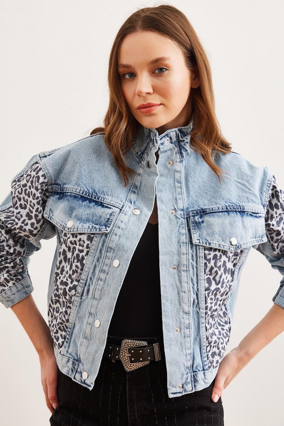 Cep Kapaklı Leopar Detaylı Premium Denim Ceket Mavi