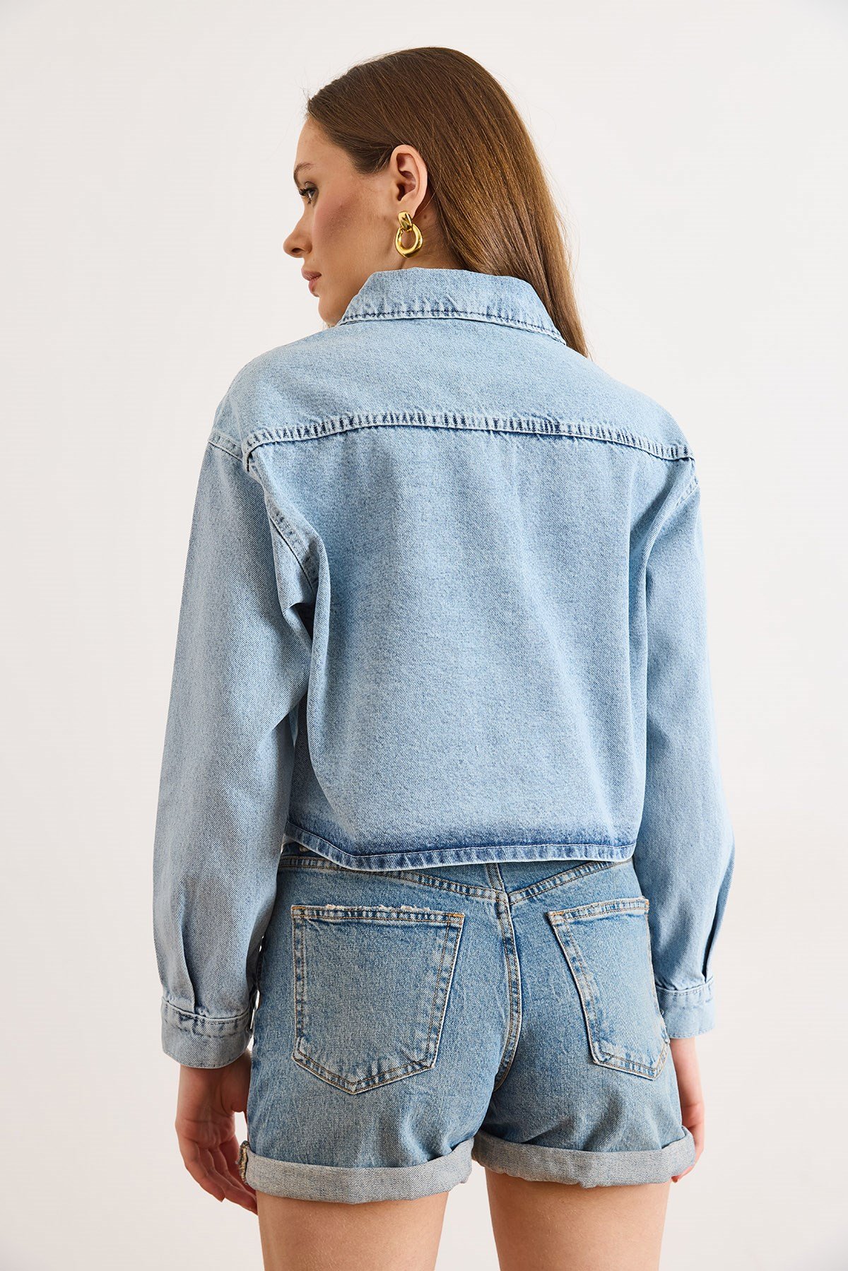 Cep Taş Detaylı Crop Denim Ceket Mavi