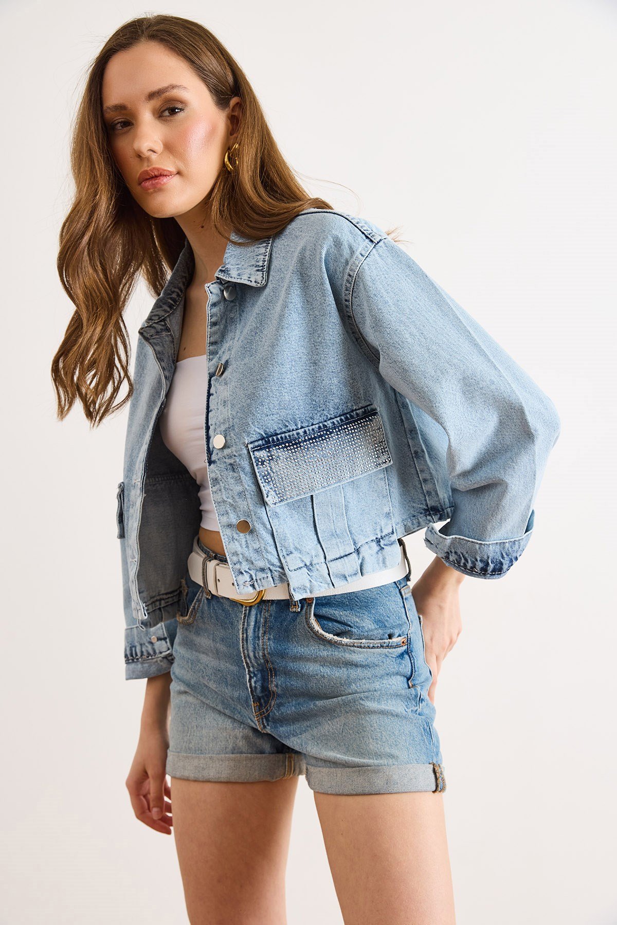Cep Taş Detaylı Crop Denim Ceket Mavi