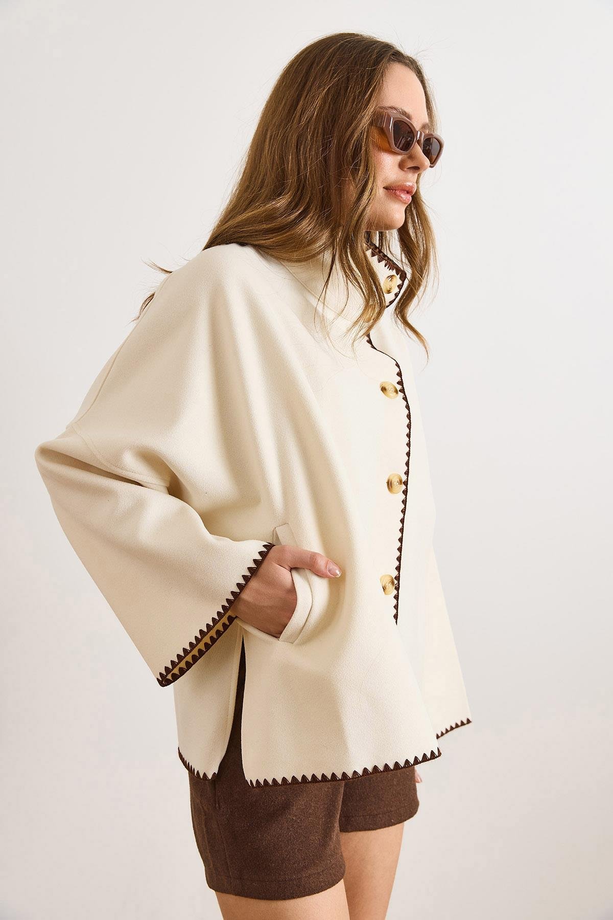 Cepli Çoban Dikişli Astarsız Oversize Kaşe Ceket Ekru