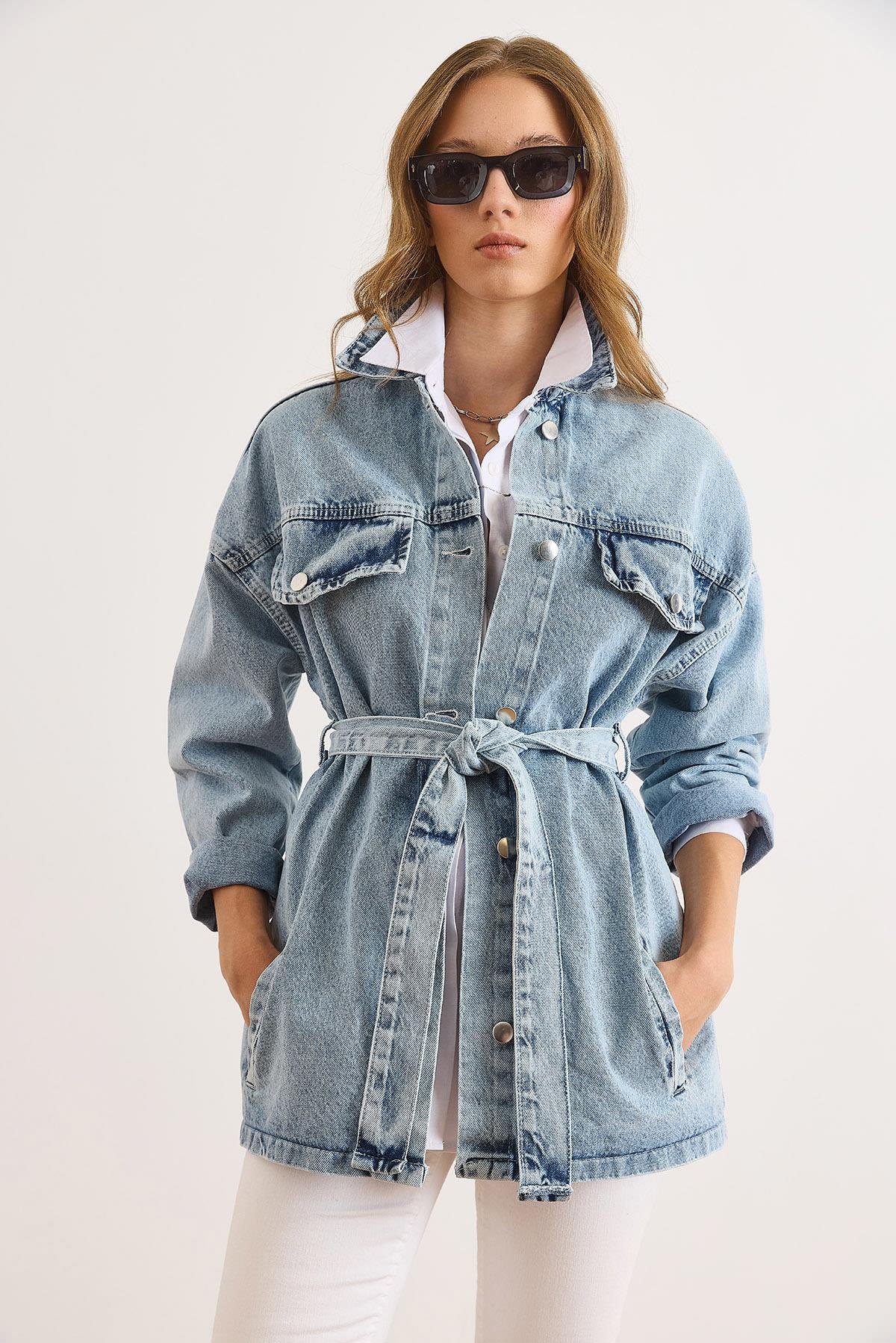 Cepli Kuşaklı Uzun Denim Ceket Açık Mavi