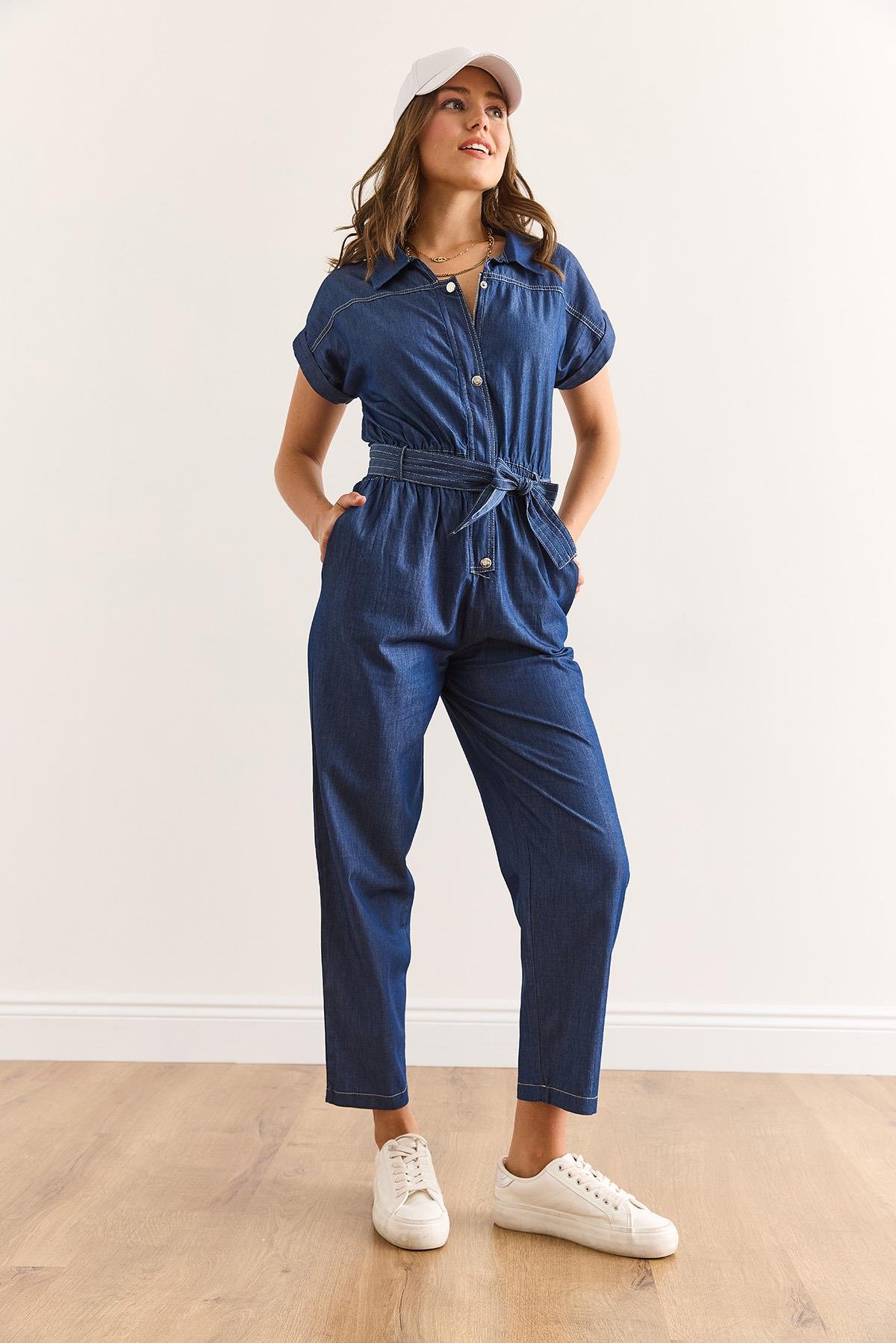 Cepli Kuşaklı Yarasa Model Denim Tulum Mavi