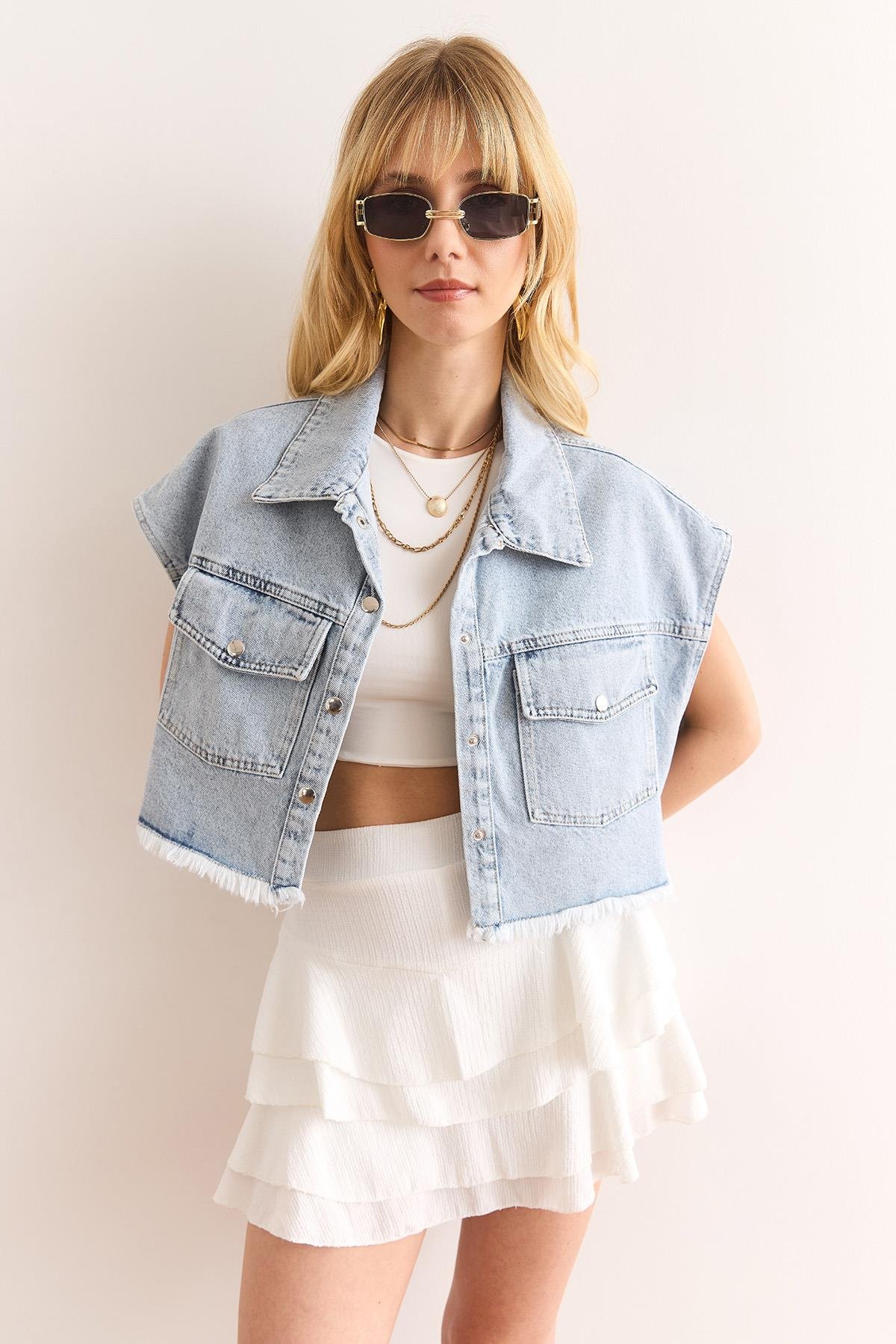 Cepli Püskül Detaylı Yarasa Crop Denim Yelek Mavi