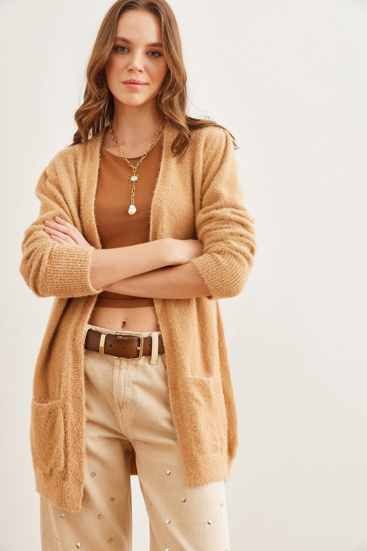 Cepli Yumuşak Dokulu Sakal Hırka Camel