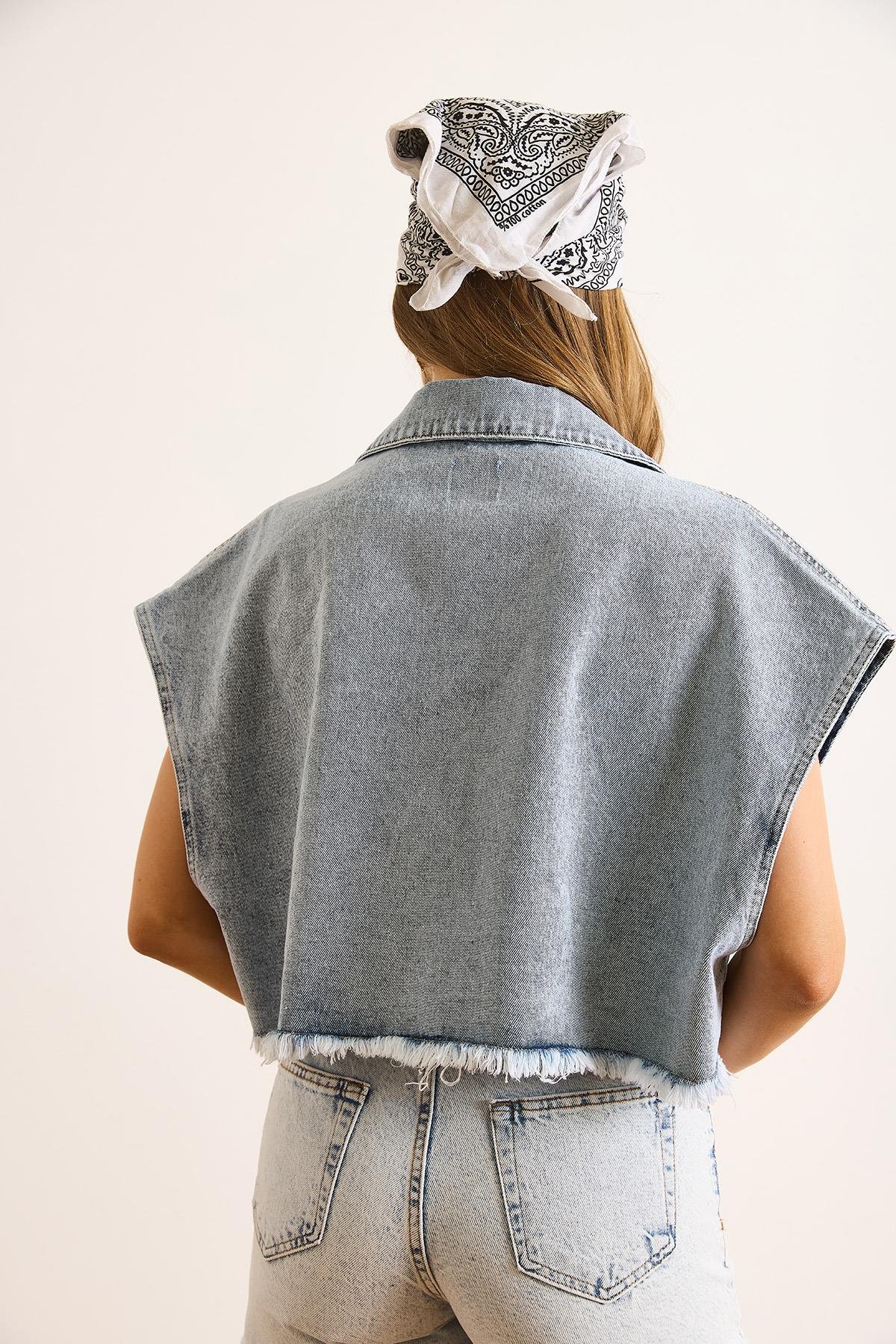 Çift Cepli Altı Püskülü Denim Yelek Mavi