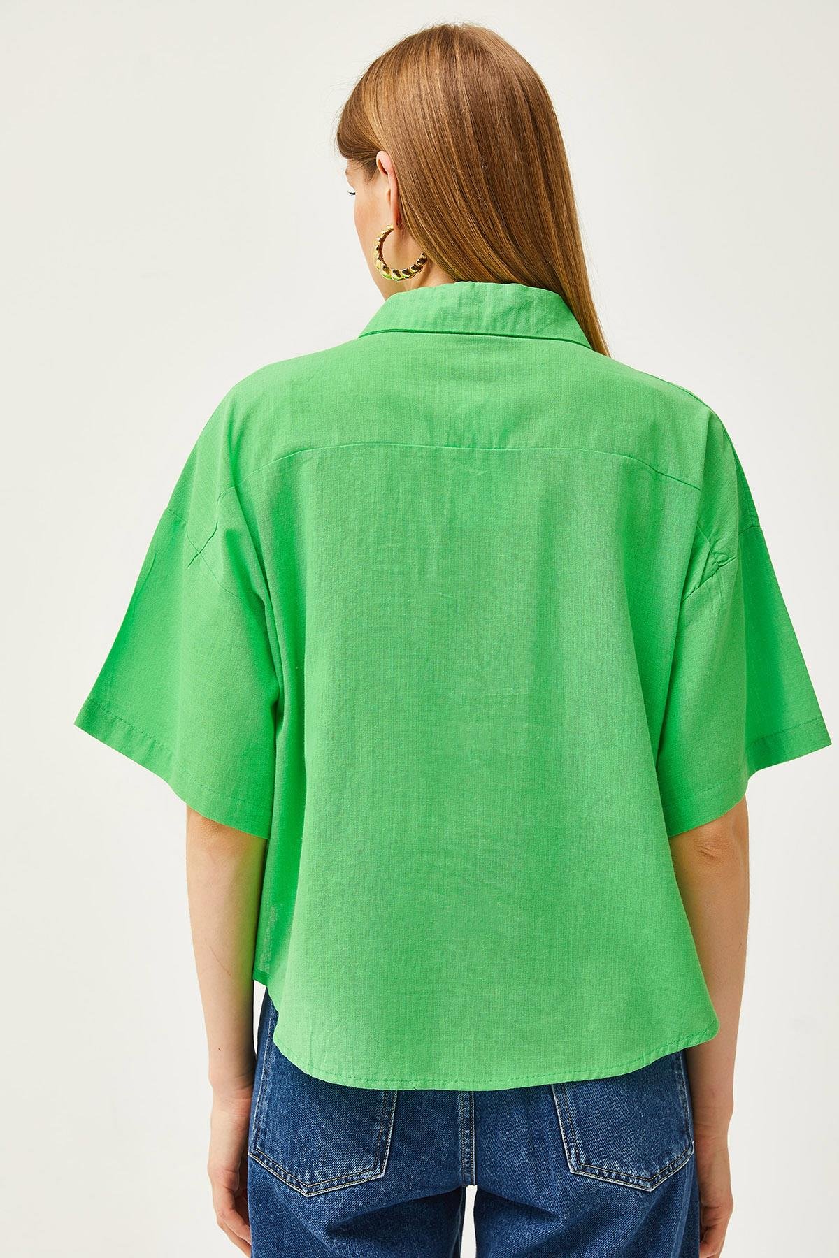 Çift Cepli Oversize Flamlı Crop Gömlek Fıstık Yeşili
