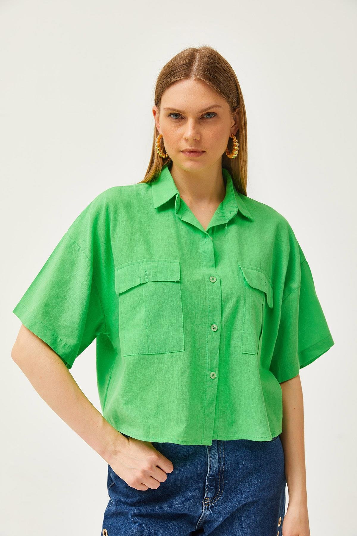 Çift Cepli Oversize Flamlı Crop Gömlek Fıstık Yeşili