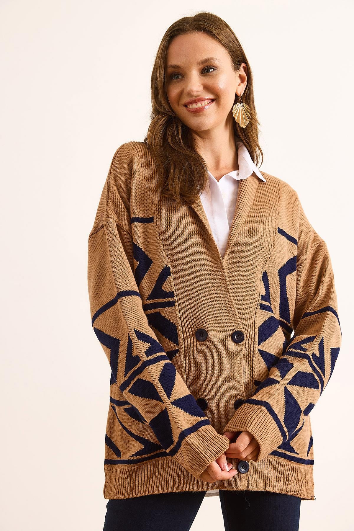 Çift Düğmeli Oversize Triko Hırka Camel