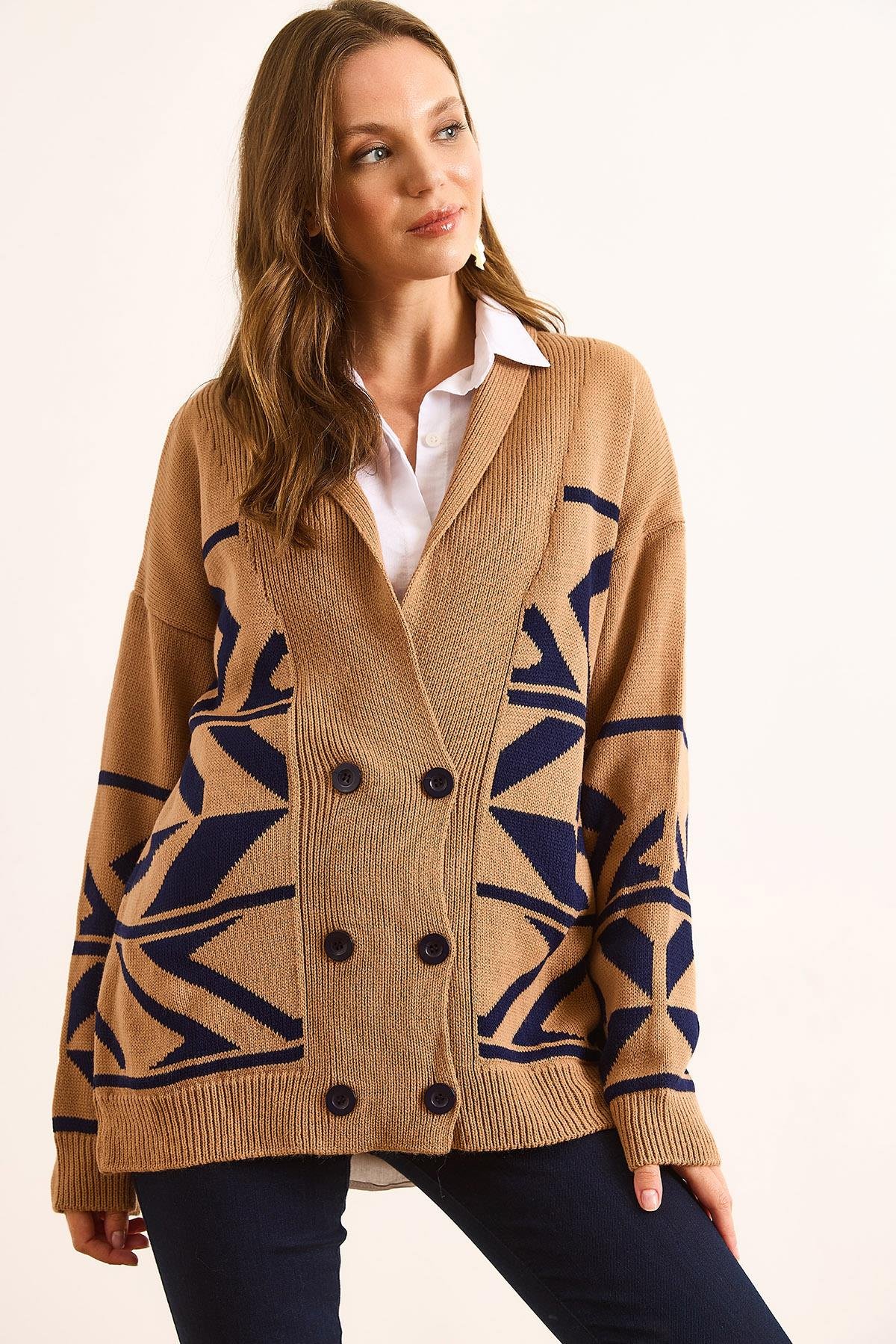 Çift Düğmeli Oversize Triko Hırka Camel