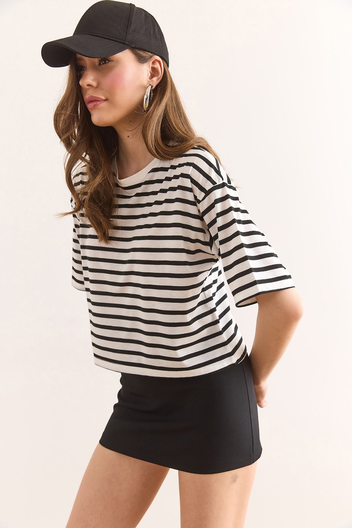 Çizgili Crop Tişört Beyaz