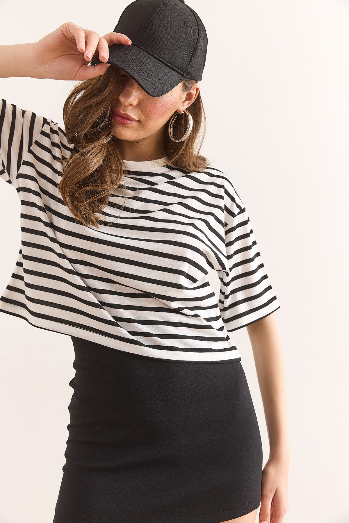 Çizgili Crop Tişört Beyaz