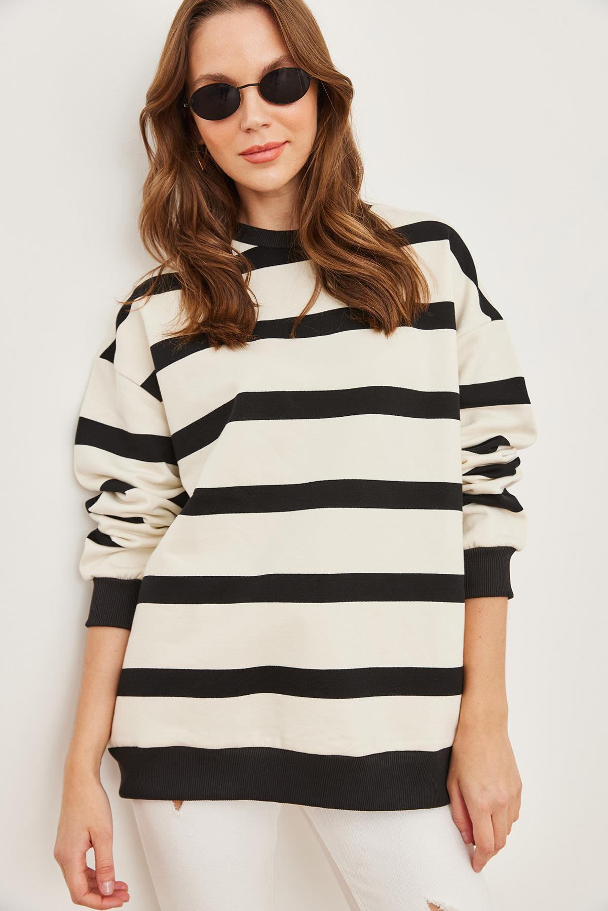 Çizgili Oversize Şardonlu Kalın Sweatshirt Ekru Siyah