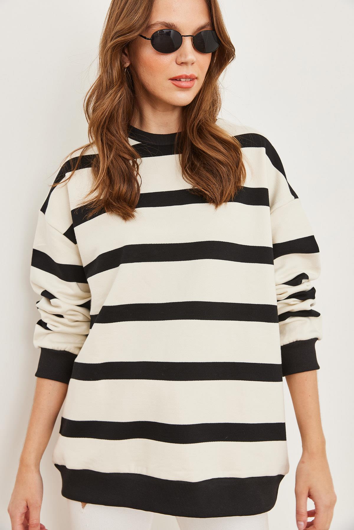 Çizgili Oversize Şardonlu Kalın Sweatshirt Ekru Siyah