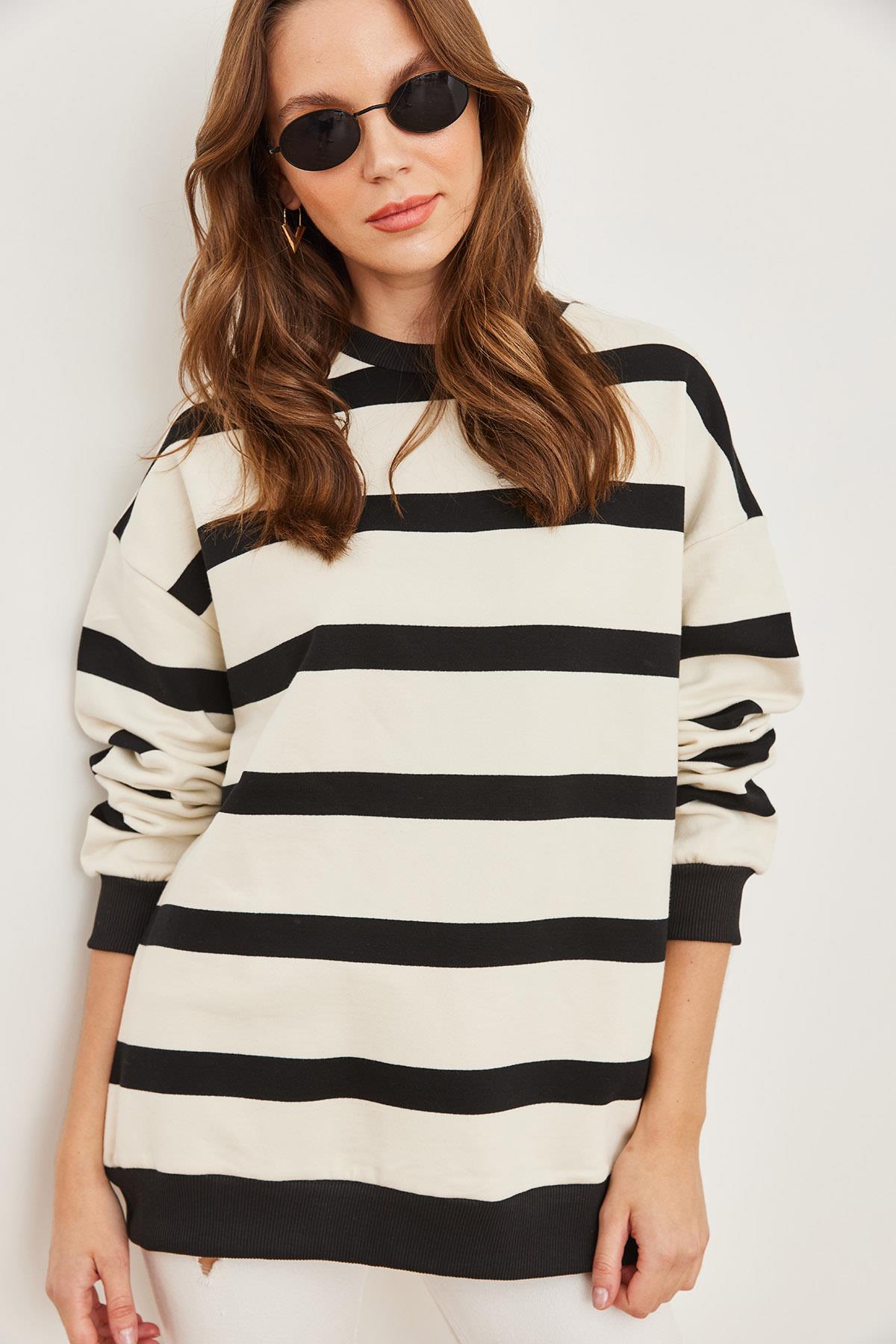 Çizgili Oversize Şardonlu Kalın Sweatshirt Ekru Siyah
