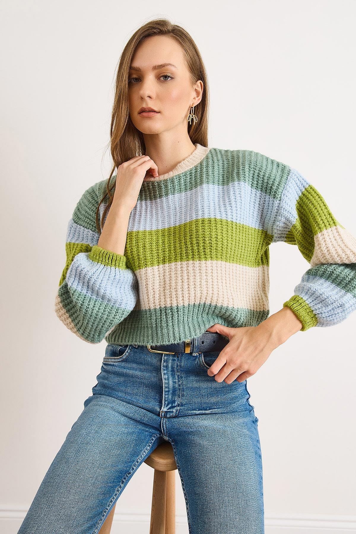 Çizgili Yumuşak Dokulu Crop Triko Kazak Mint Yeşili
