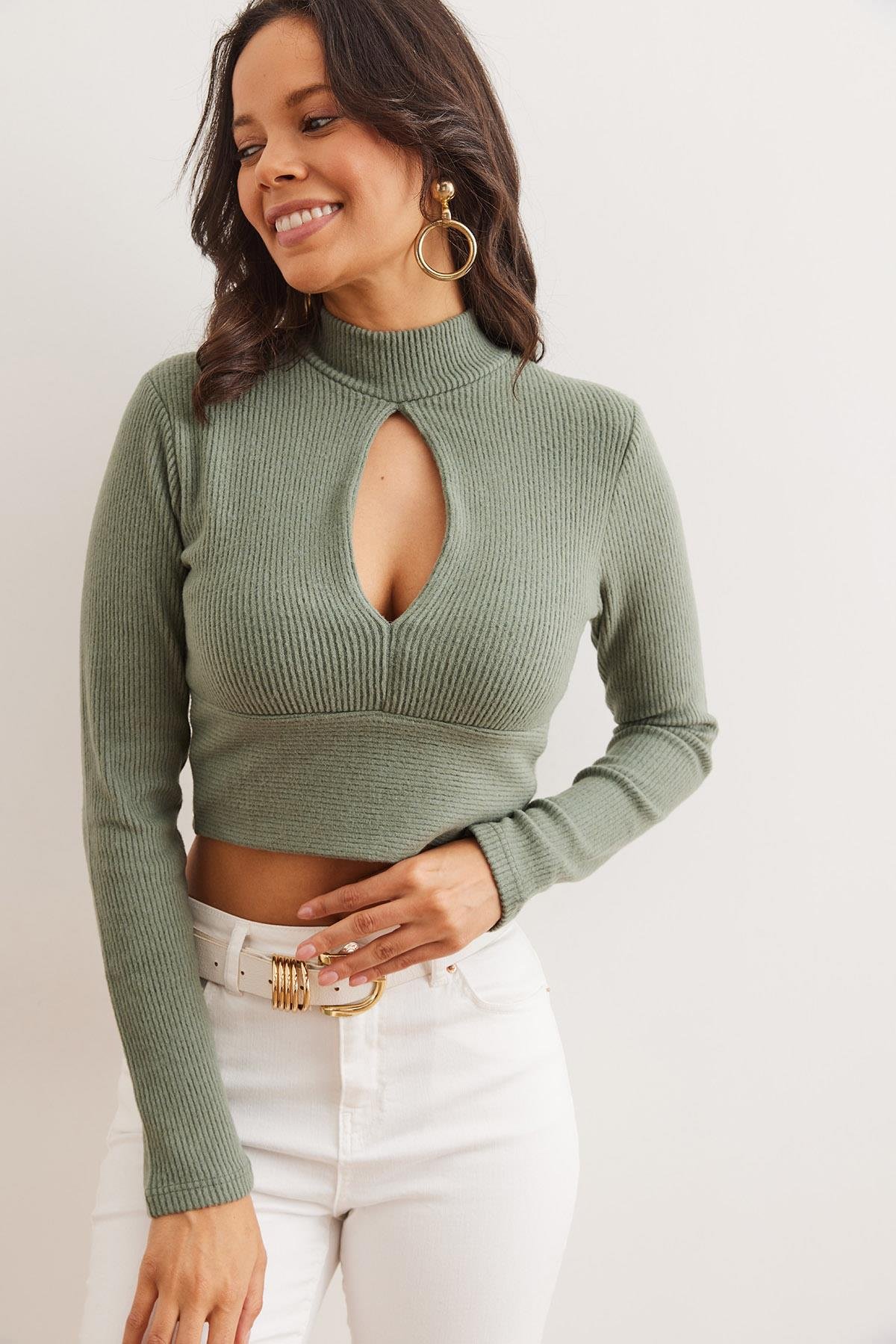 Damla Detaylı Yumuşak Dokulu Crop Bluz Çağla Yeşili