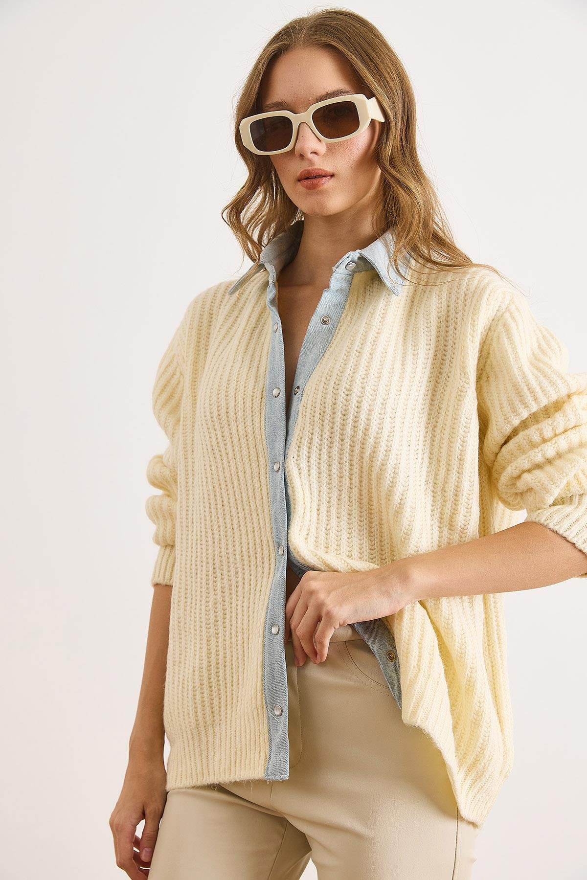 Denim Detaylı Çıtçıtlı Triko Gömlek Hırka Ekru