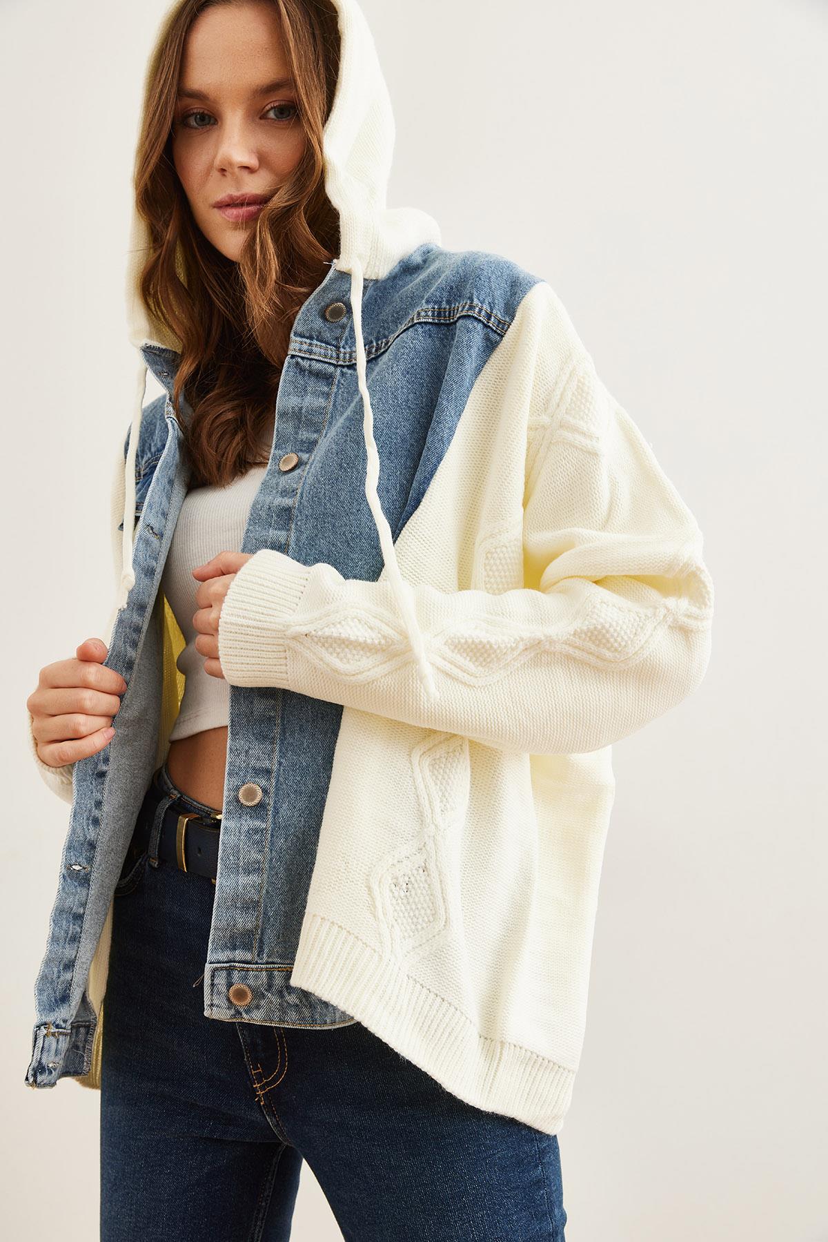 Denim Detaylı Kapüşonlu Triko Hırka Ekru mavi
