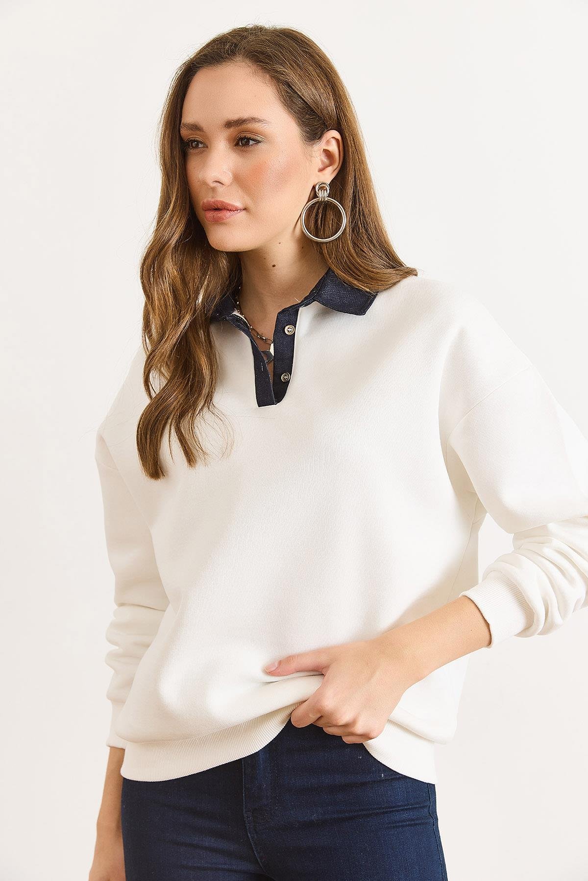 Denim Yaka Düğmeli Şardonlu Kalın Sweatshirt Beyaz