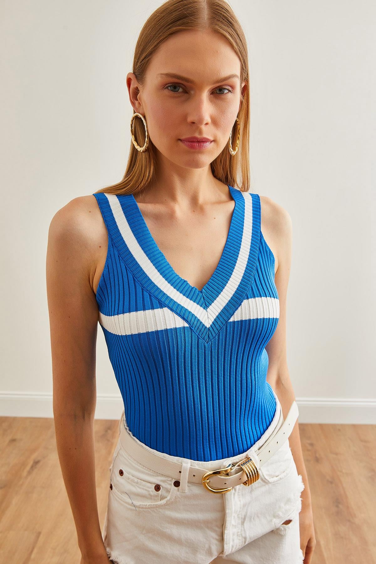 Derin V Yaka Şeritli Fitilli Triko Bluz Saks Mavi