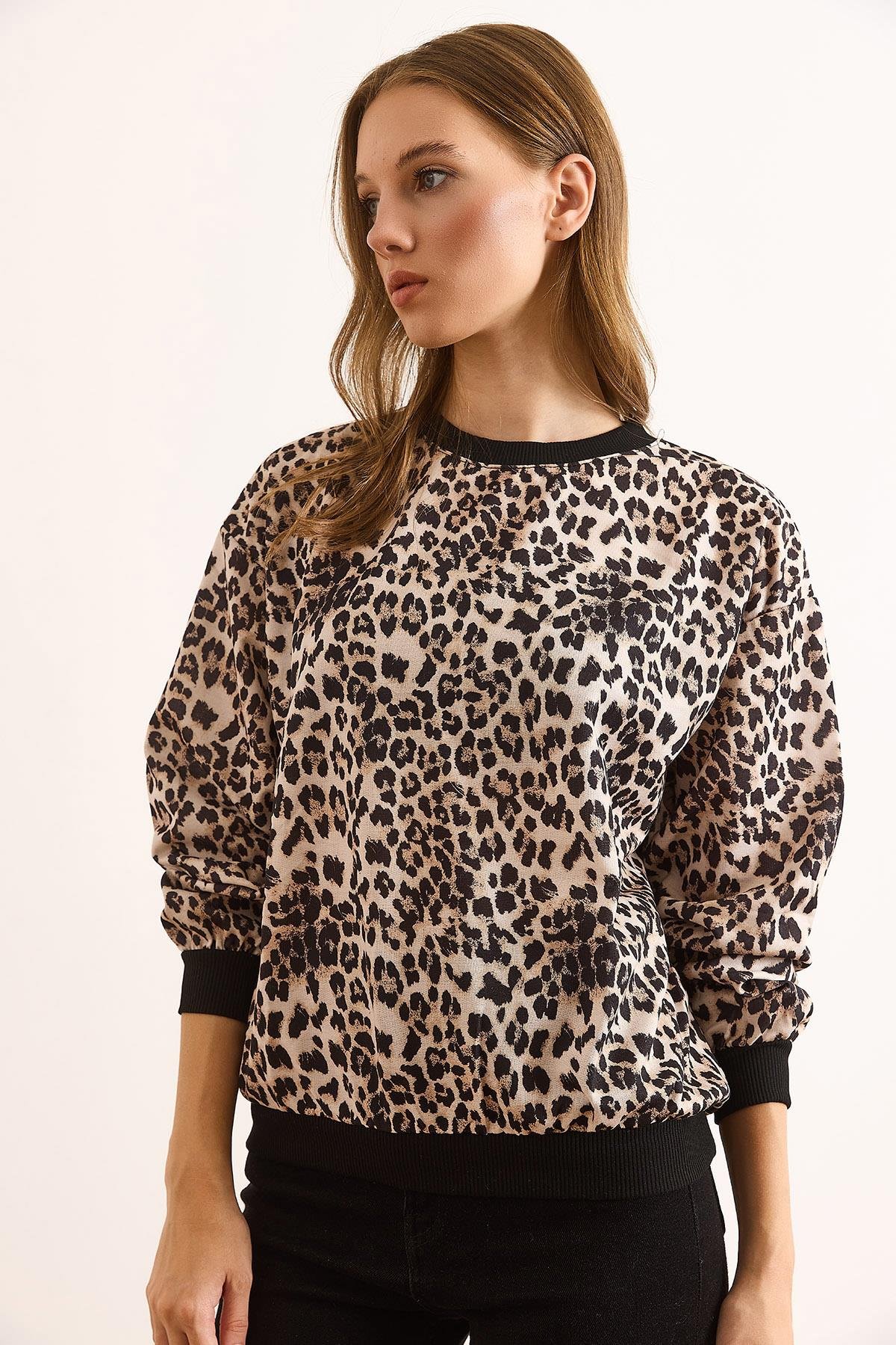 Dijital Leopar Baskılı İnce Sweatshirt Taş