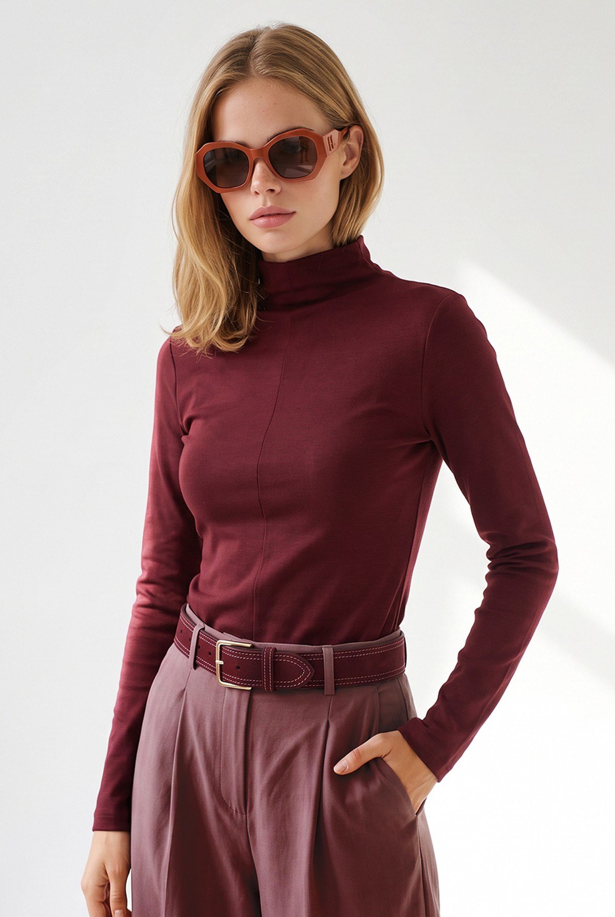 Dik Yaka Dikiş Detaylı Modal Bluz Bordo