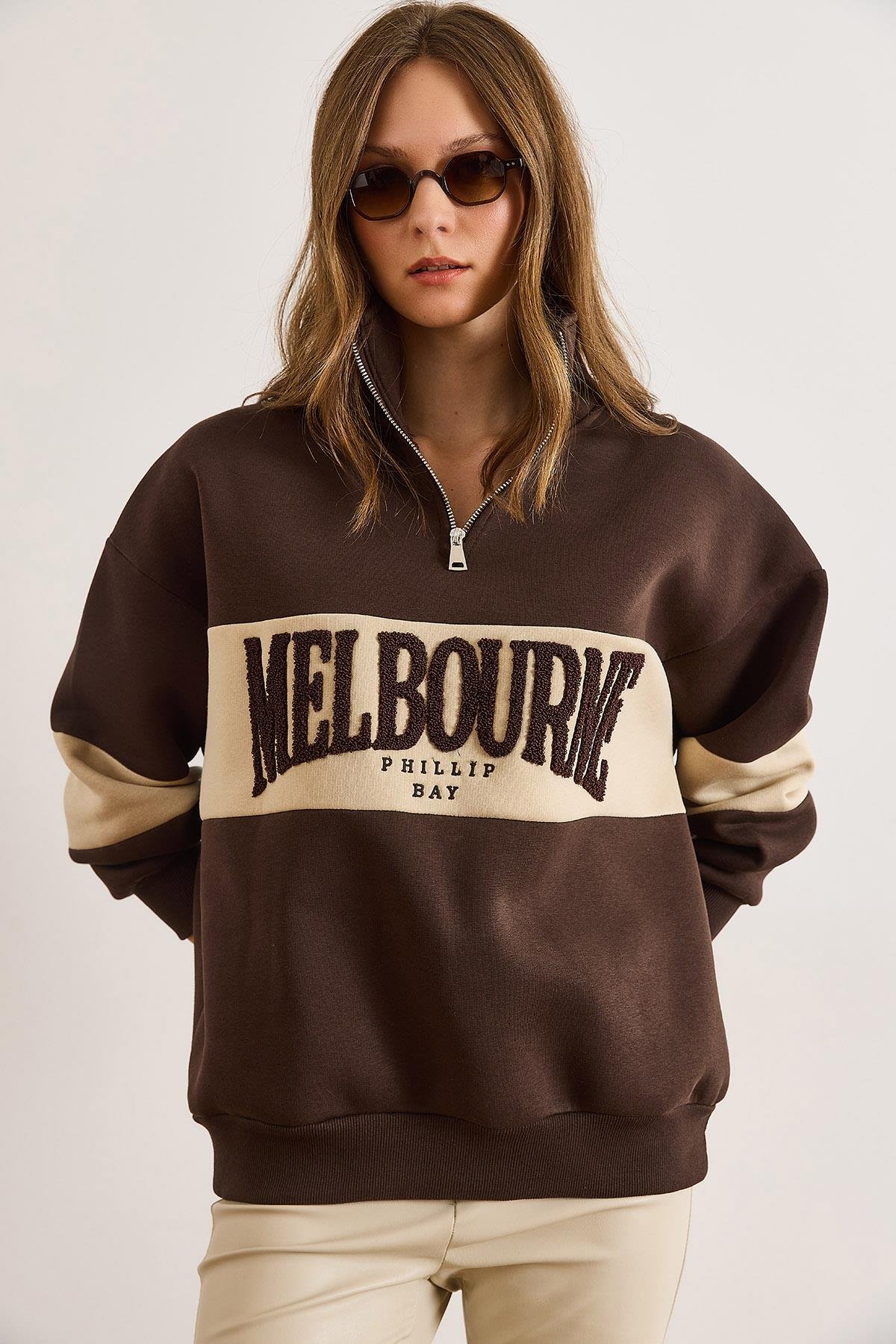 Dik Yaka Fermuarlı Renk Detaylı Şardonlu Sweatshirt Kahverengi