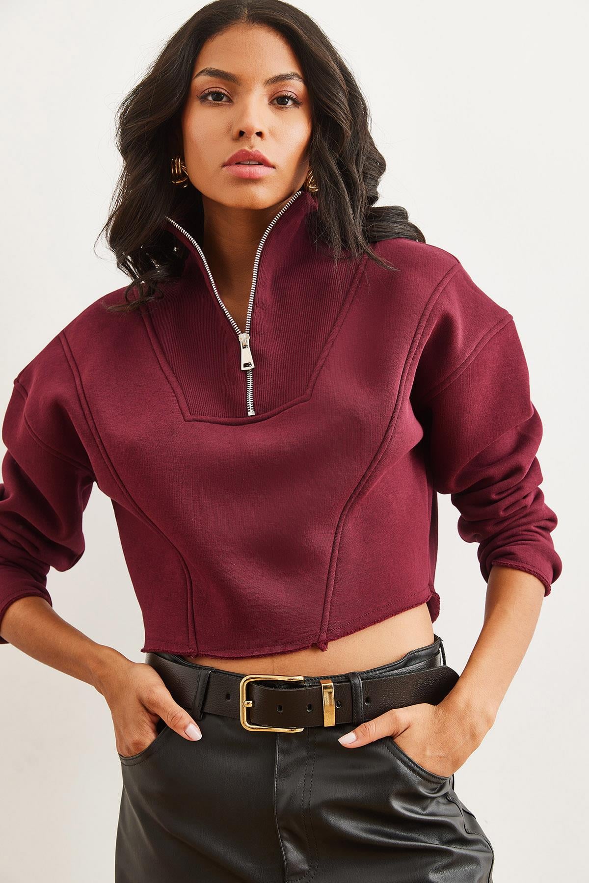Dik Yaka Fermuarlı Şardonlu Crop Kalın Sweatshirt Bordo