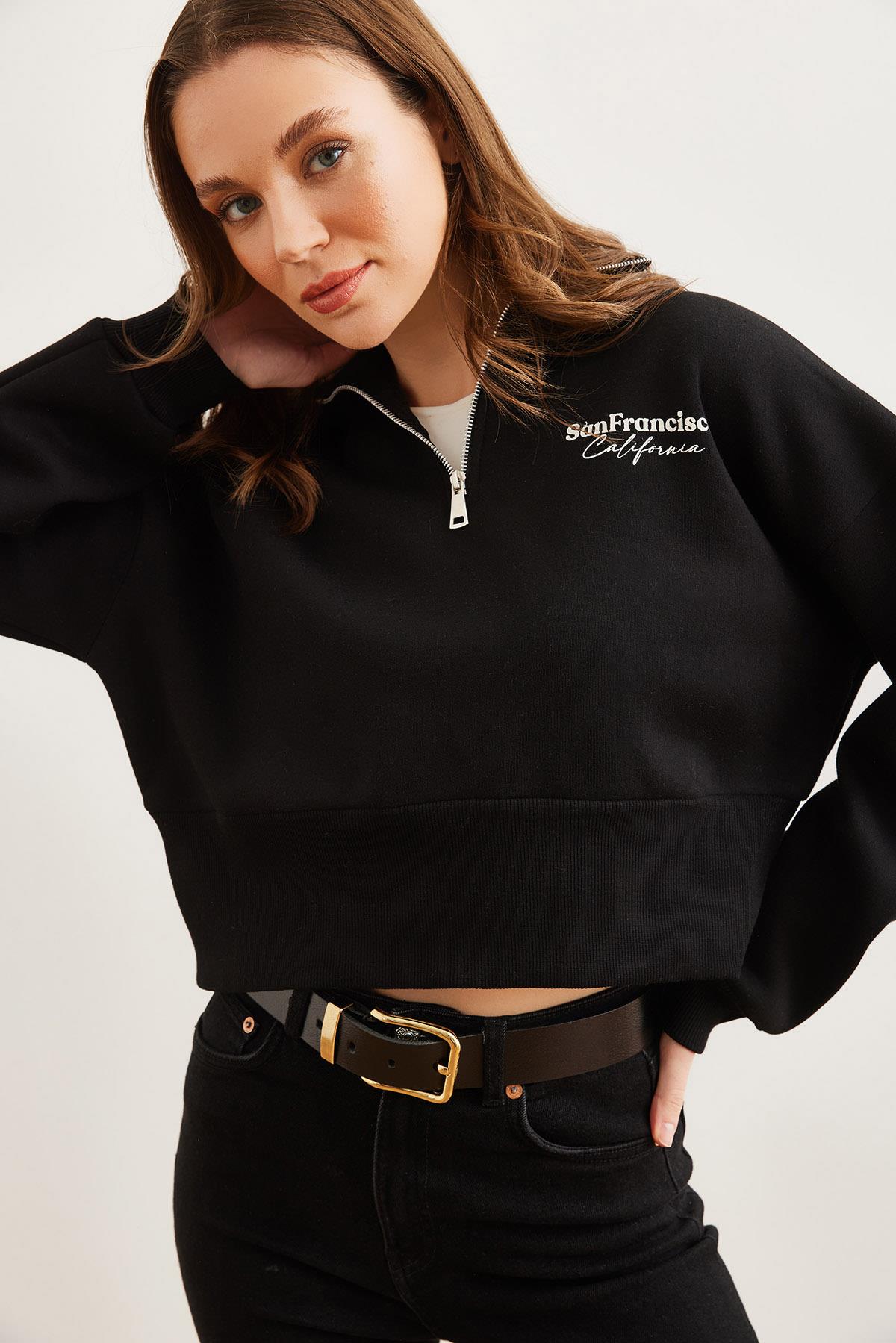 Dik Yaka Fermuarlı Şardonlu Crop Sweatshirt Siyah