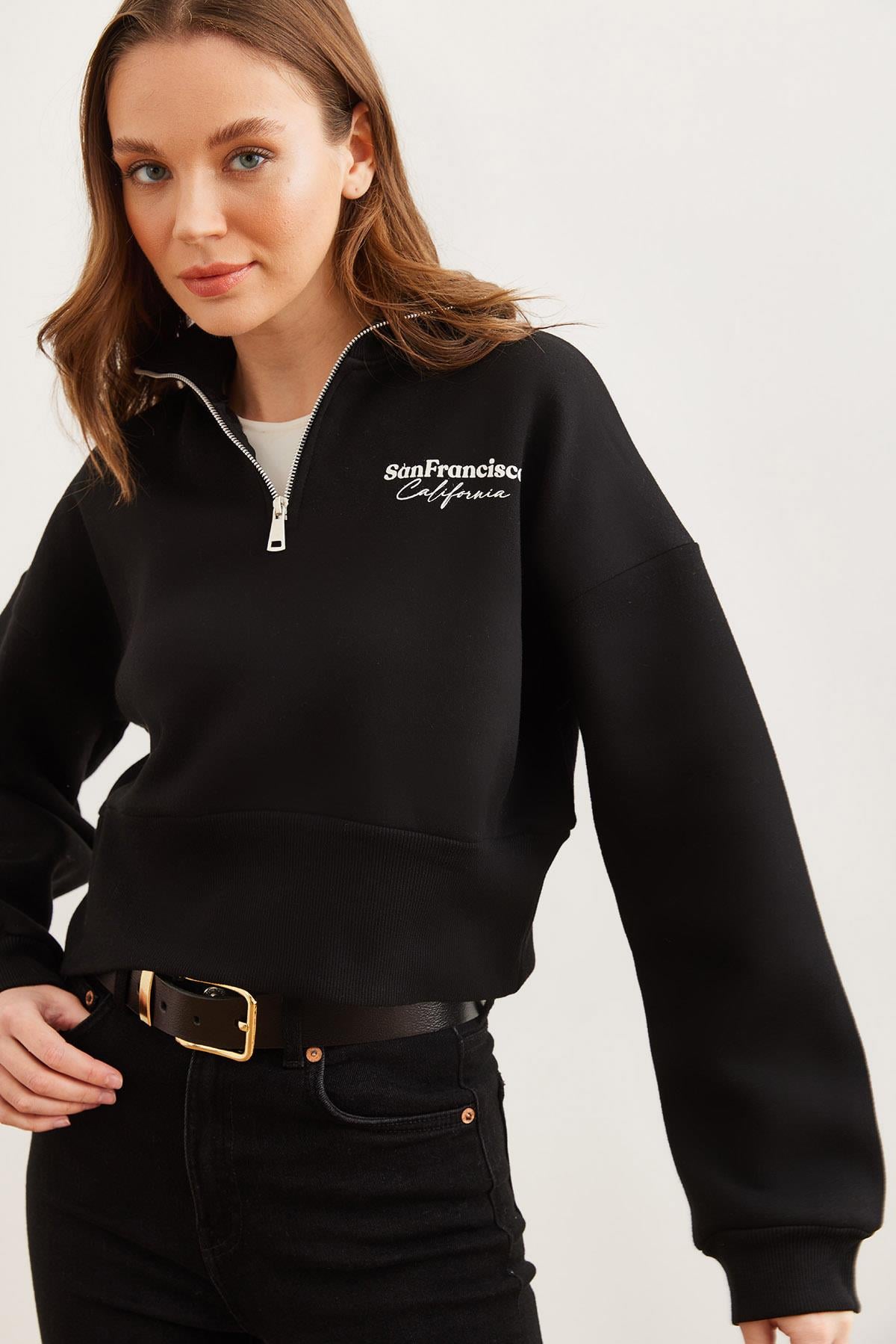 Dik Yaka Fermuarlı Şardonlu Crop Sweatshirt Siyah