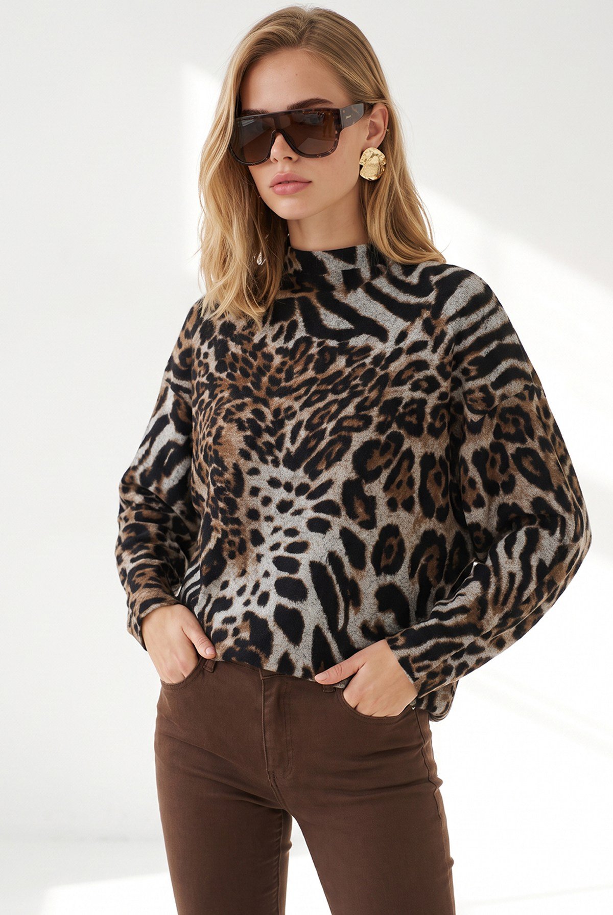Dik Yaka Loose Fit Yumoş Bluz Bej Leopar