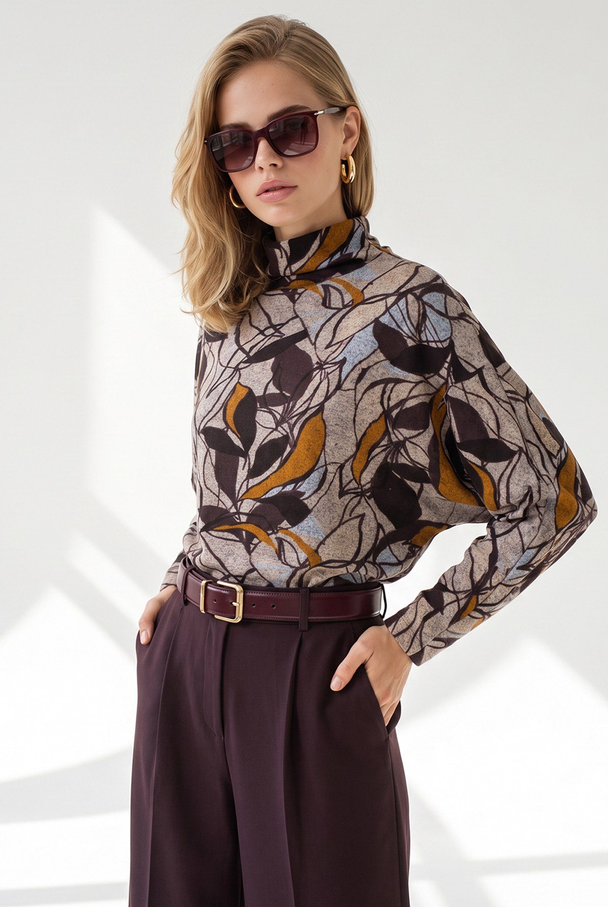 Dik Yaka Loose Fit Yumoş Bluz Bej Yaprak