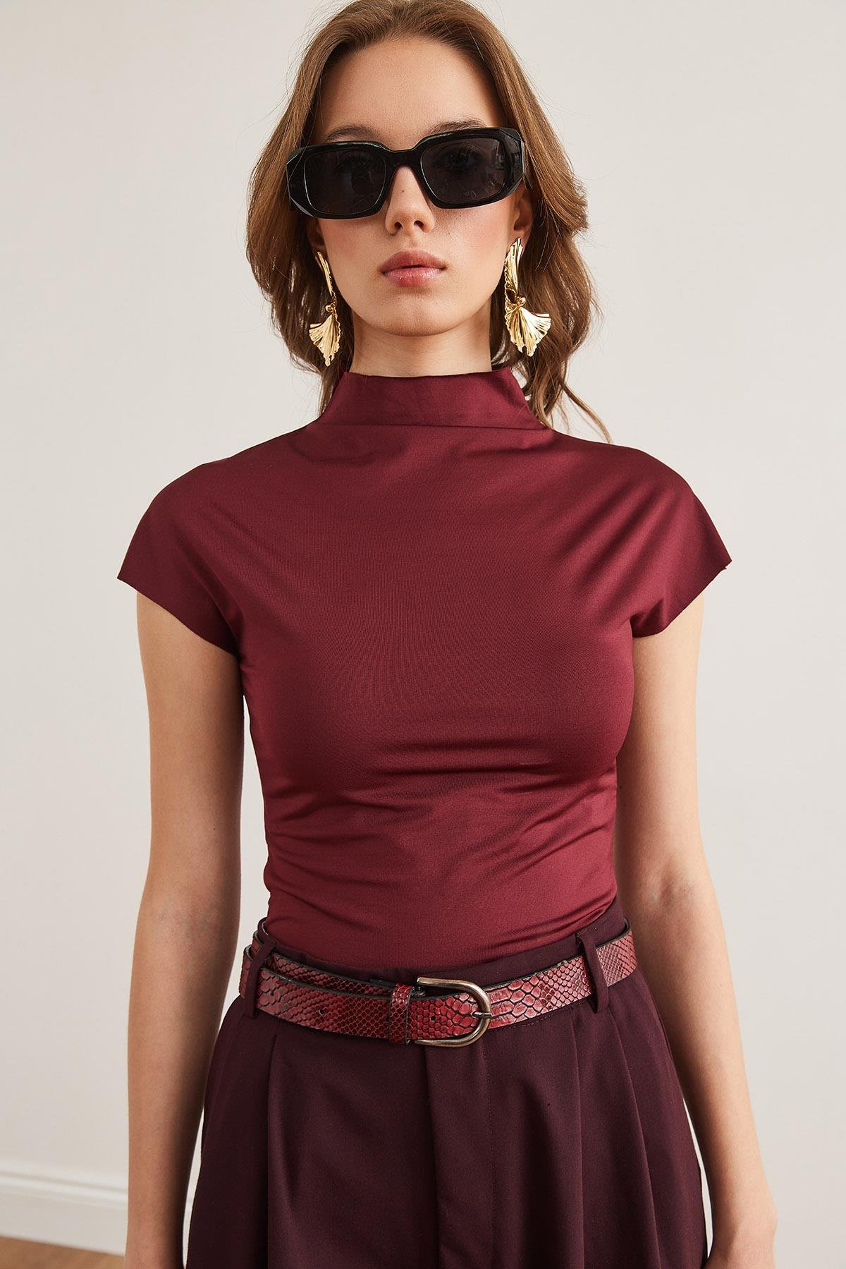 Dik Yaka Yarasa Crop Micro Bluz Bordo