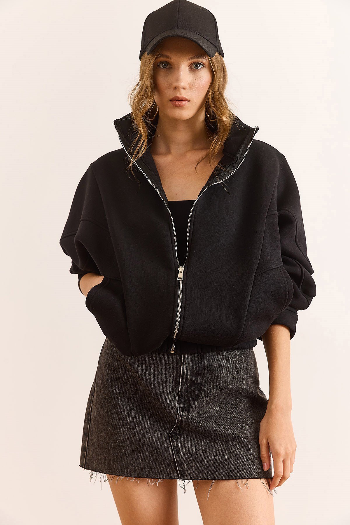 Dikiş Detaylı Cepli Şardonlu Oversize Sweatshirt Siyah
