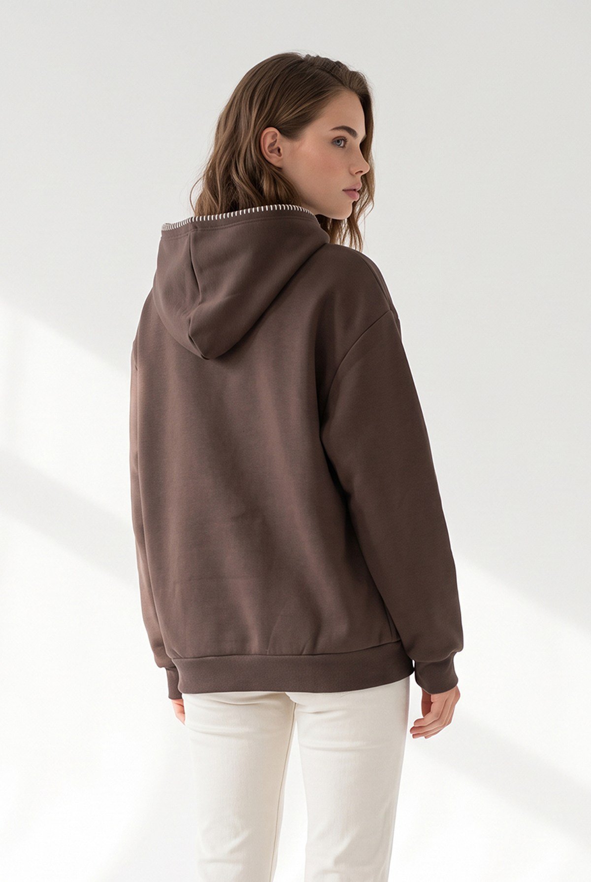 Dikiş Detaylı Yumuşak Dokulu Şardonlu Sweatshirt Kahverengi