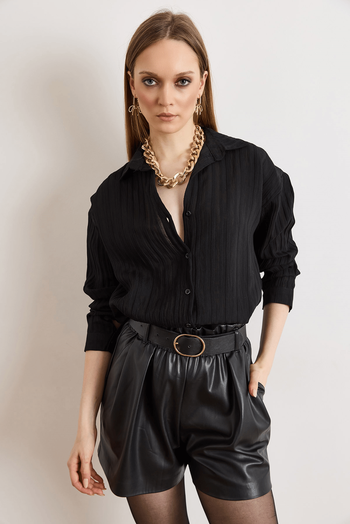 Dokulu Hafif Transparan Loose Fit Gömlek Siyah