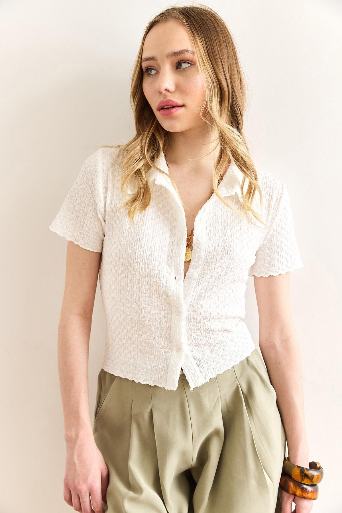 Dokulu Kısa Kol Slim Fit Gömlek Beyaz