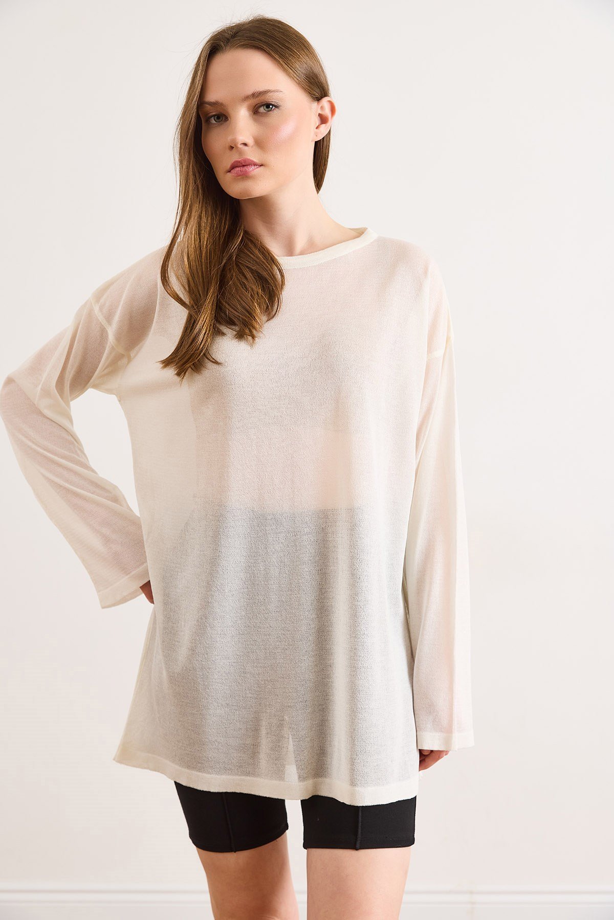Dökümlü Loose Fit Transparan Triko Bluz Beyaz