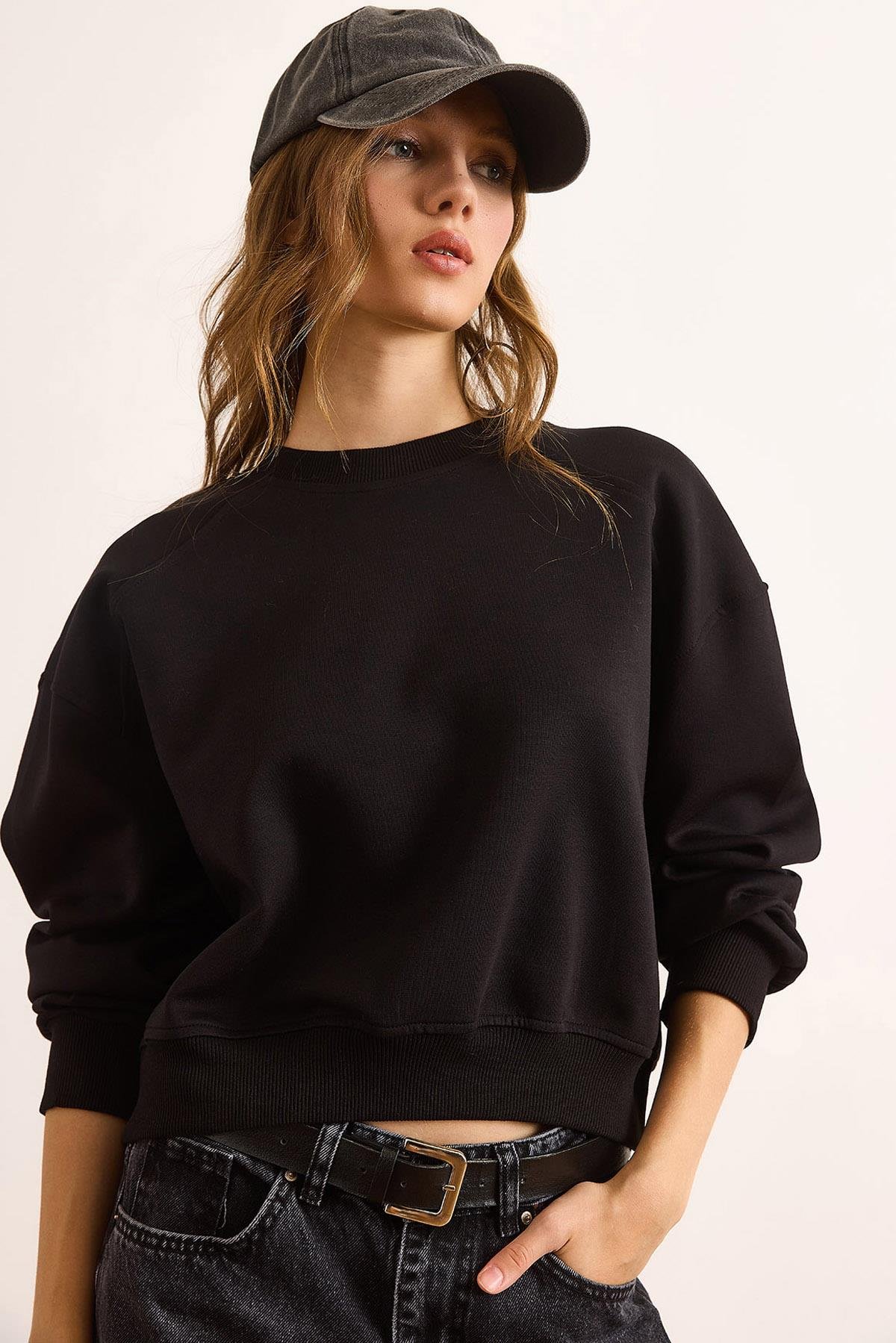 Double İnterlok Kol Detaylı Kalın Sweatshirt Siyah