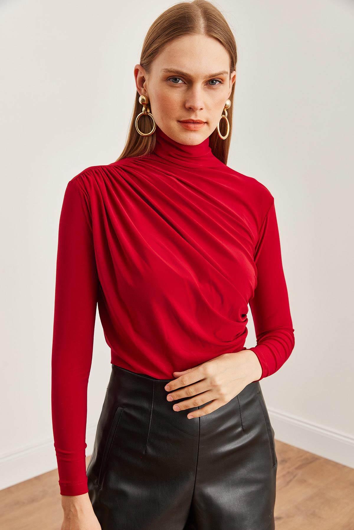 Drape Detaylı Dökümlü Şık Bluz Bordo