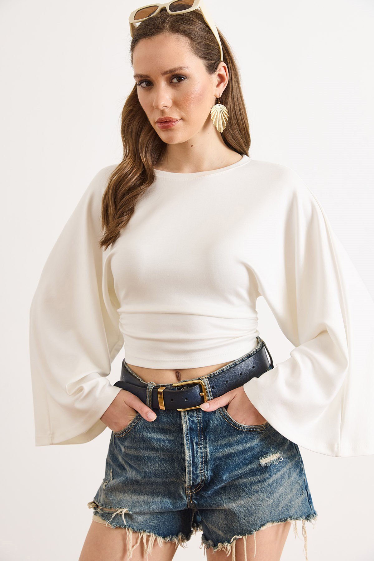 Drape Detaylı Geniş Kol Detaylı Bluz Ekru