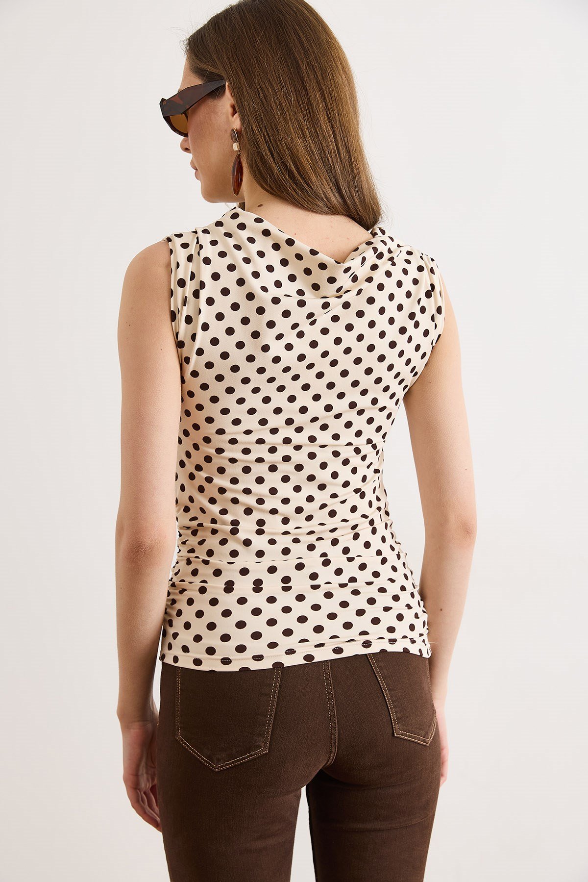 Drape Detaylı Puantiye Bluz Krem
