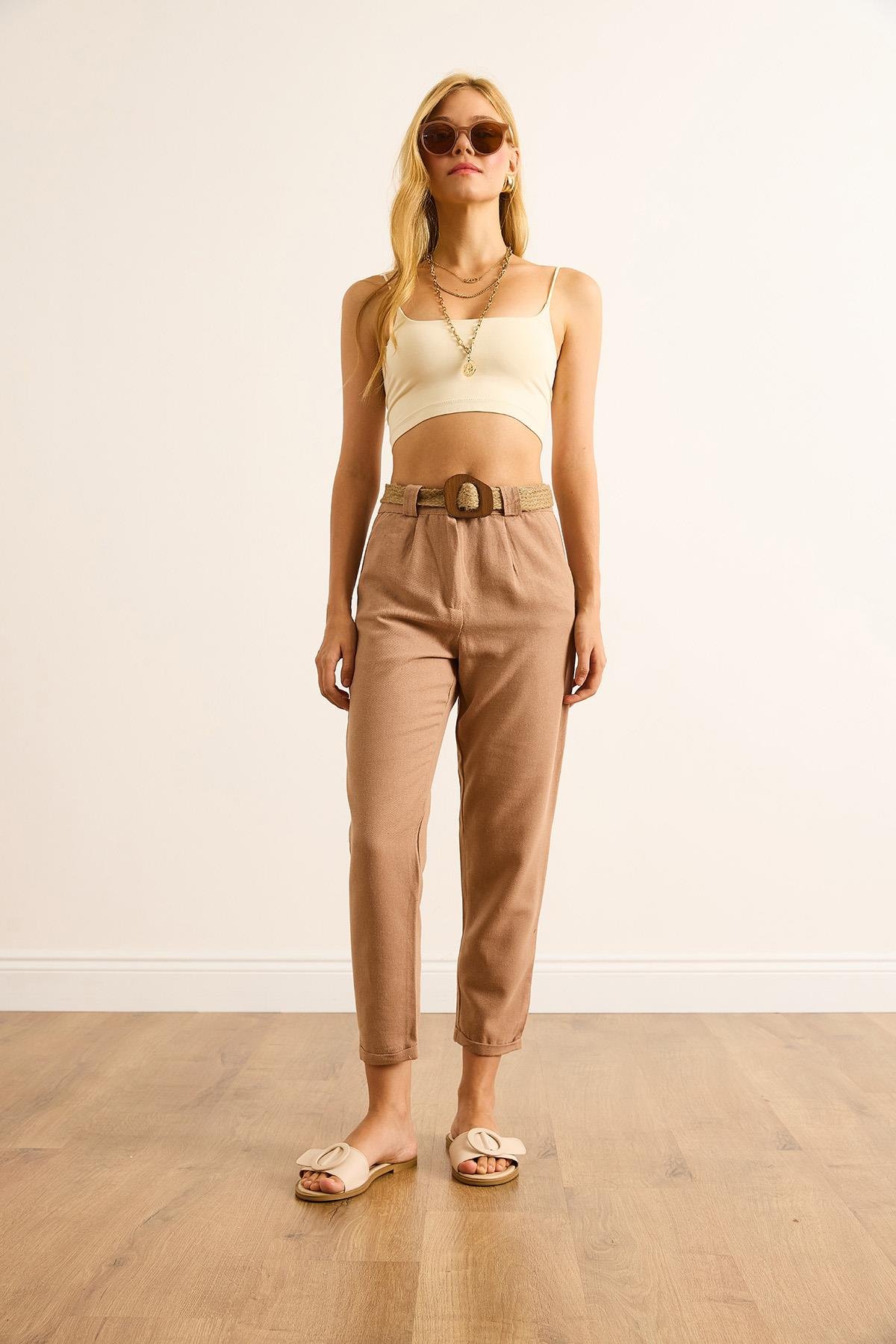 Duble Paça Kemerli Keten Havuç Pantolon Camel
