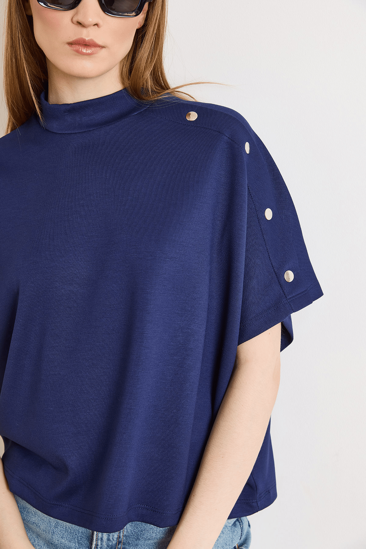 Düğme Detaylı Loose Fit Modal Tuşeli Tişört Lacivert