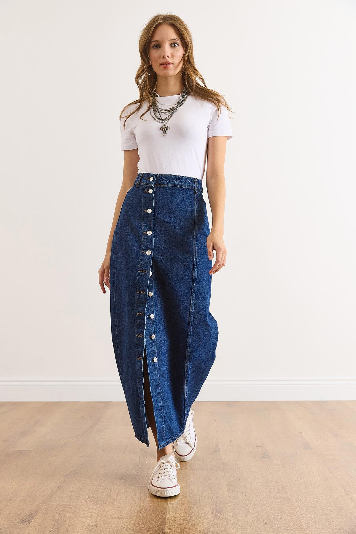 Düğme Detaylı Uzun Denim Etek Koyu Mavi