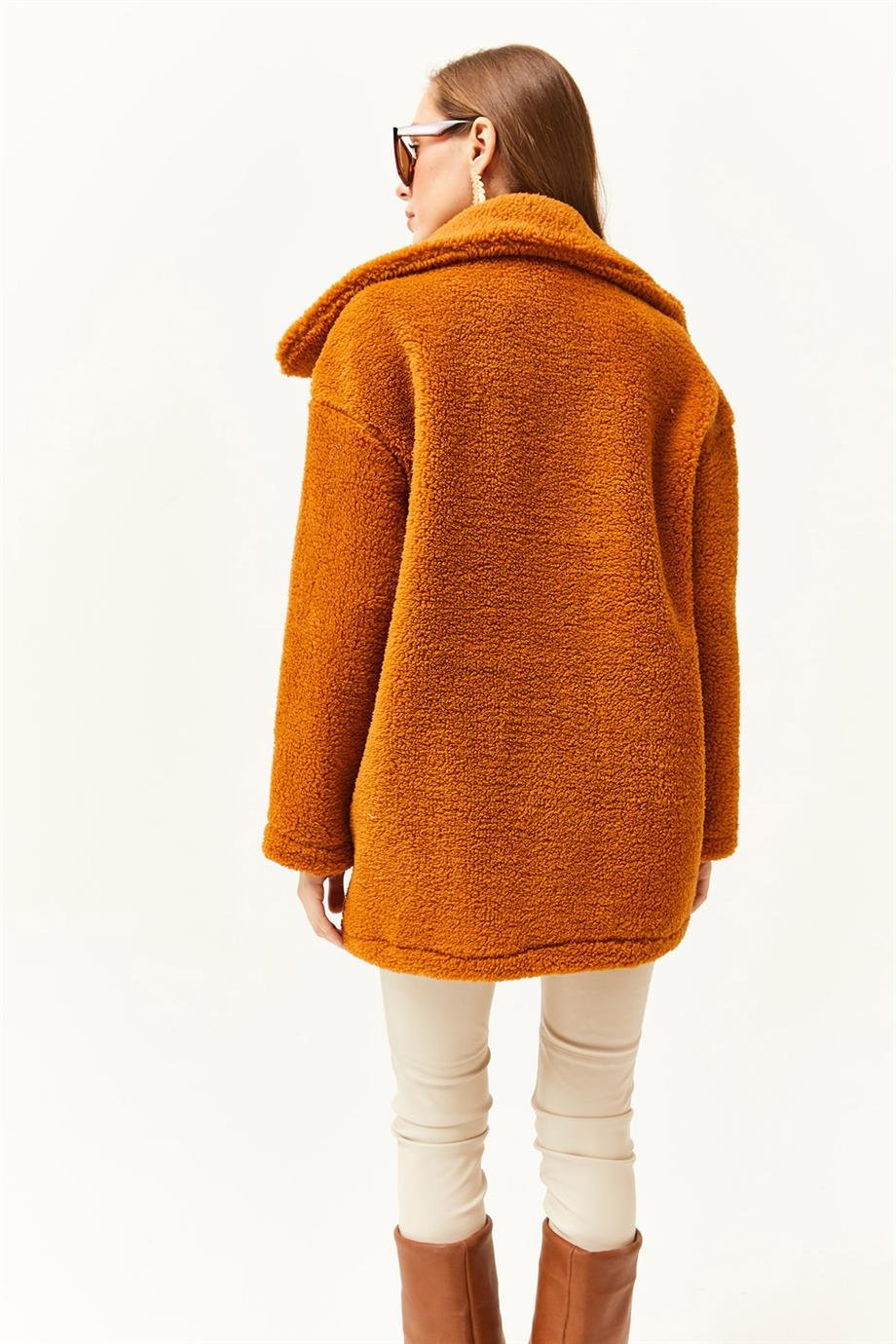 Düğmeli Cepli Astarsız Oversize Peluş Ceket Taba