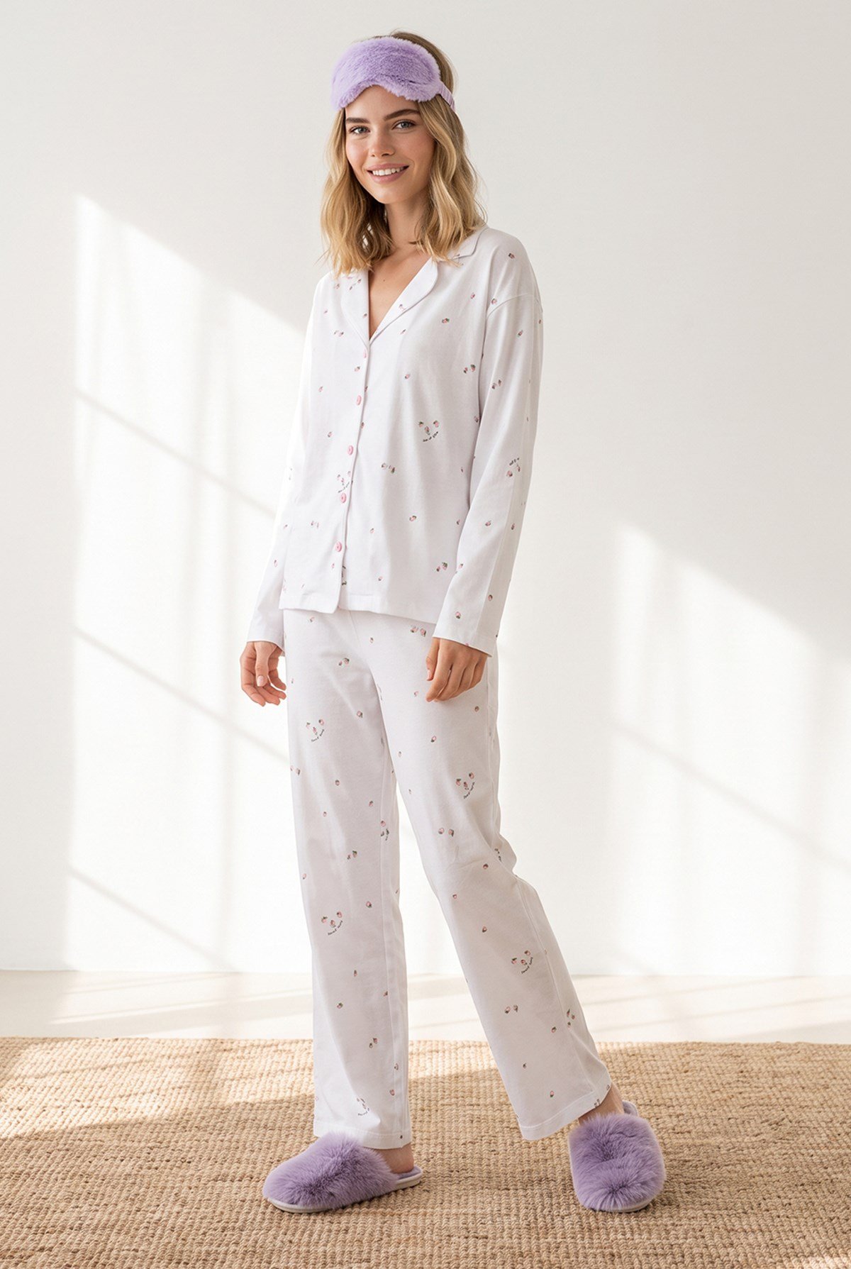 Düğmeli Uzun Kollu %100 Pamuk Pijama Takımı Çilek Beyaz